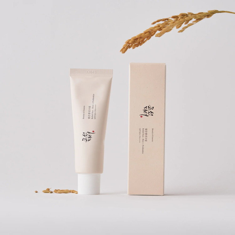 ضد آفتاب بیوتی آف جوسان SPF50